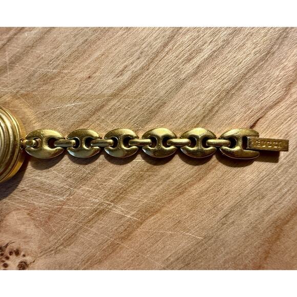 (READ) Gucci Change Bezel 11/12.2 Gold Women's Watch- AS-IS,FOR PARTS ONLY - Picture 4 of 14